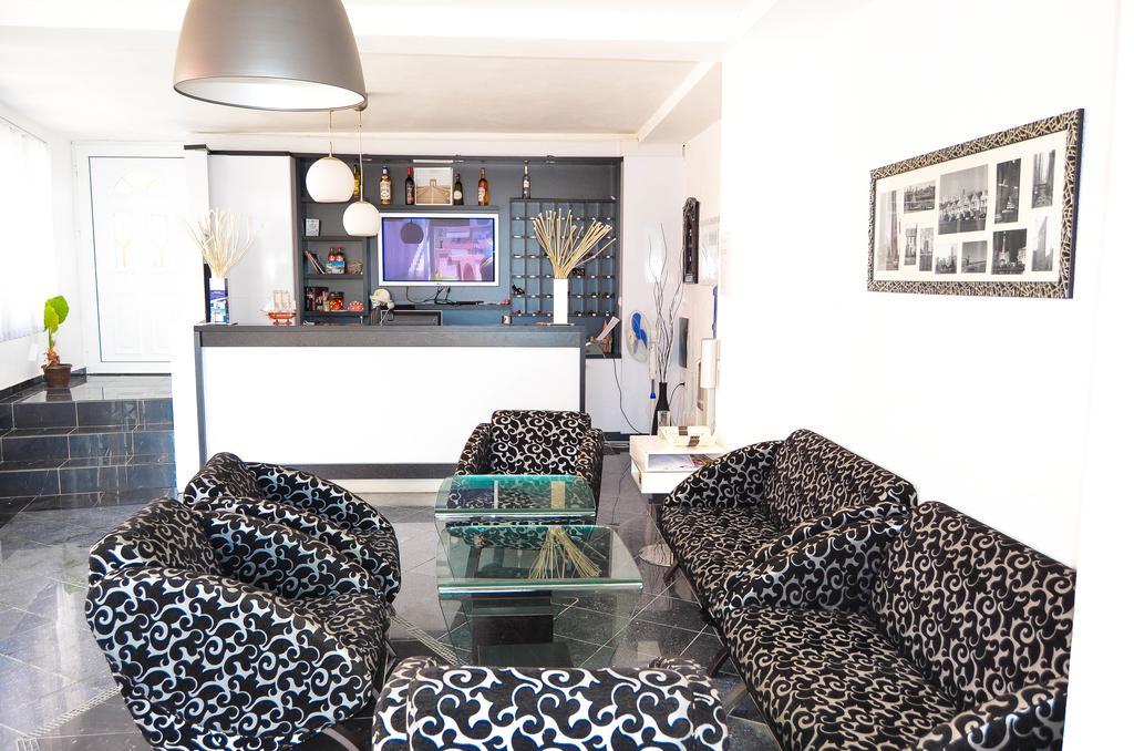 Guest House Dena โดบราวอดา ภายนอก รูปภาพ