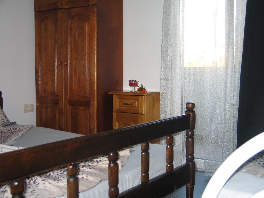 Guest House Dena โดบราวอดา ห้อง รูปภาพ